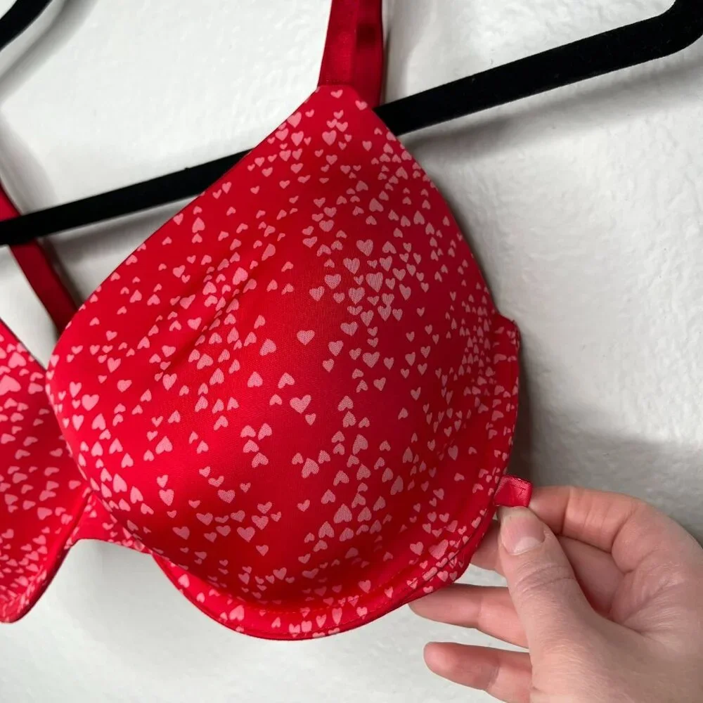 Victorias Secret 32DDD Red & Pink Hearts Underwire Lined Demi Bra